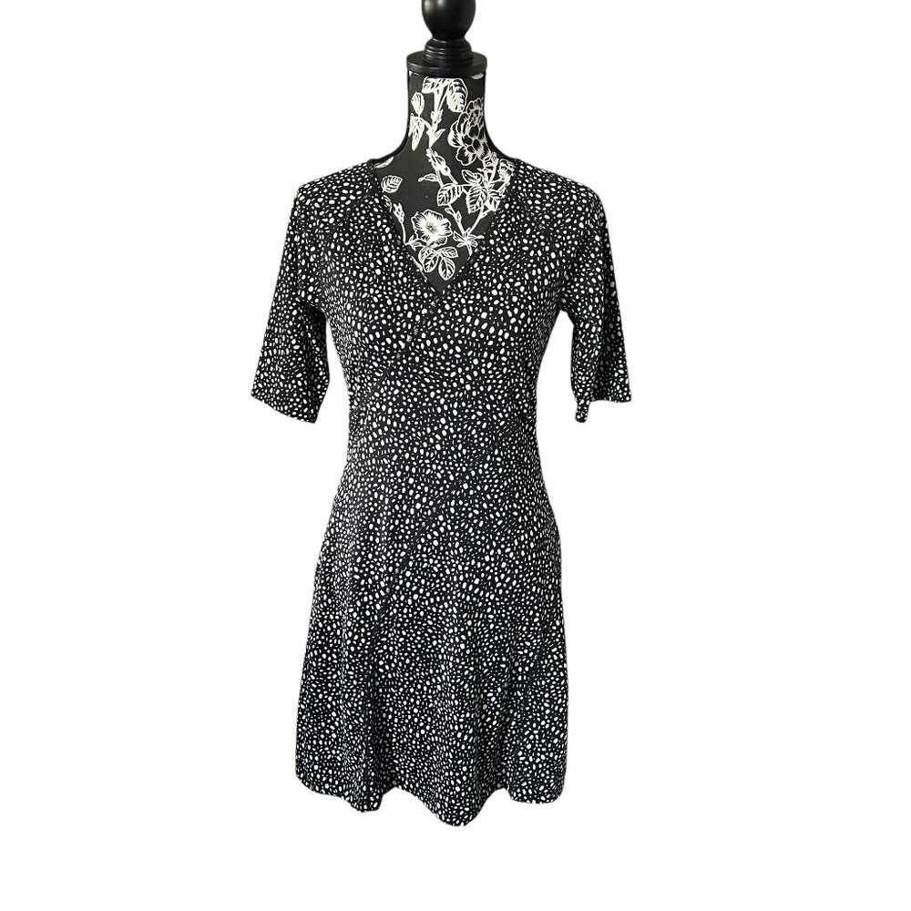 Title Nine Womens Sayonara Cafe Dress Black Athletic Stretchy Small Short Sleeve